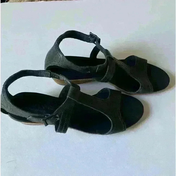 TIMBERLAND Earthkeepers “Belgrade” Women’s Sandals Navy Leather Size 8 - Picture 2 of 4